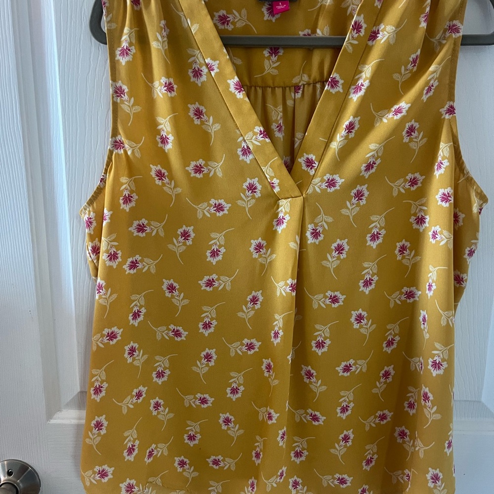 Vince Camuto Yellow Floral Sleeveless Blouse